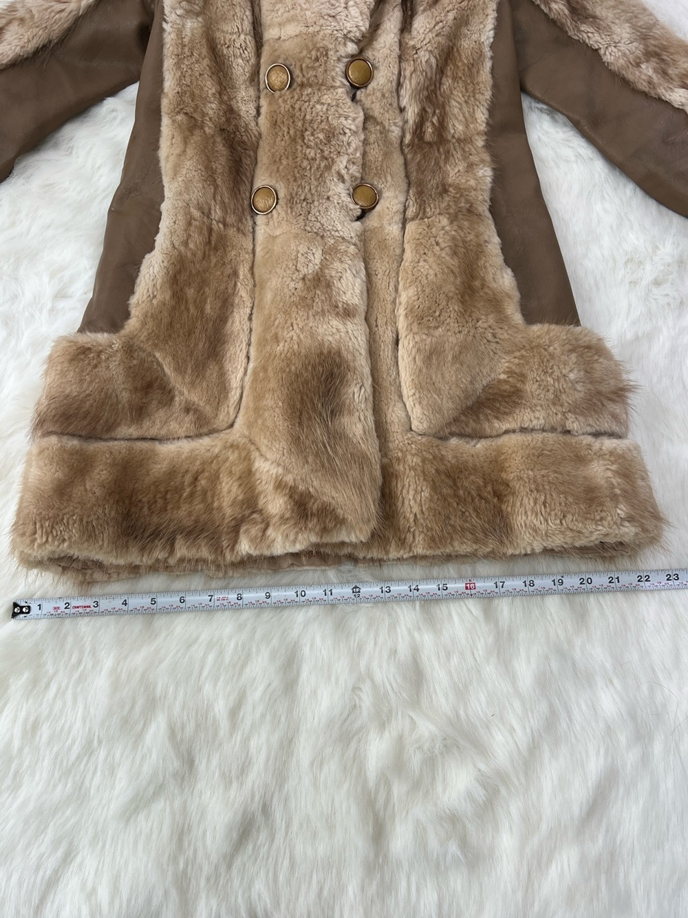 Vintage Luxury women’s Fur leather Pea Coat luxury timeless Eye Catching Coat - Picture 11 of 11